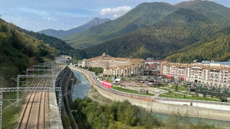 Турпоток на горные курорты Сочи летом 2025 г вырос на 5-10%