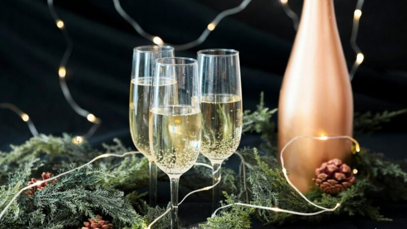 Каждый четвертый житель Ростова планирует работать в новогодние праздники