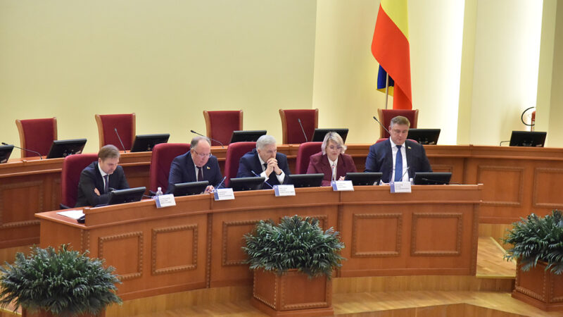 Депутаты Заксобрания Дона предложили повысить транспортный налог