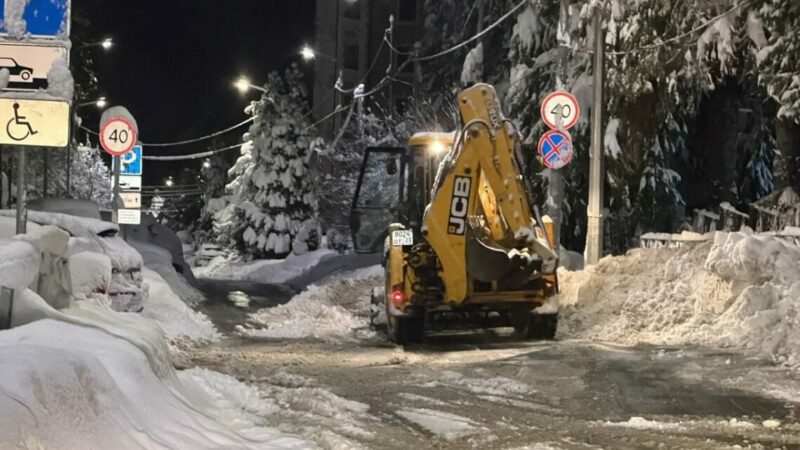 В Красной Поляне высота снежного покрова достигает 77 см