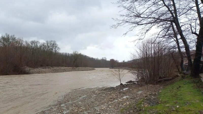 На Кубани из-за ливней отмечают подъем воды в реках