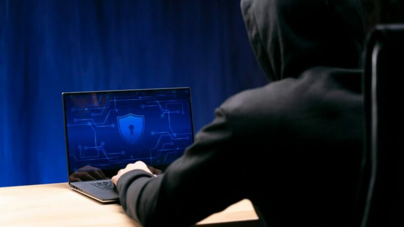 Критическое мышление и внимательность: как обезопасить детей от мошенников