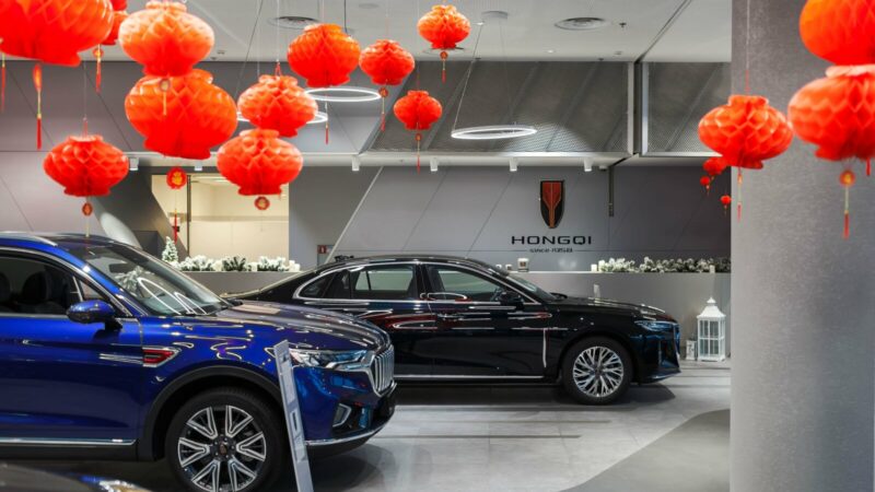 HONGQI укрепляет лидерство: взрывной рост продаж в России