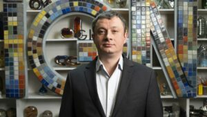 Юрий Игнатов: «Компетенций в стекле у меня больше, чем в экономике»