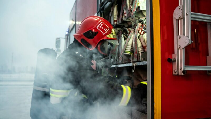 На Кубани из-за падения обломков БПЛА начался пожар на нефтебазе в Полтавской