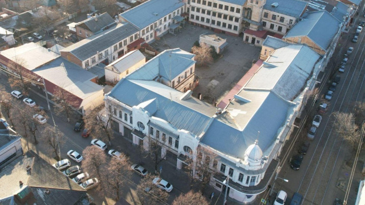 В Краснодаре реставрацию здания бывшей швейной фабрики начнут летом 2023 года
