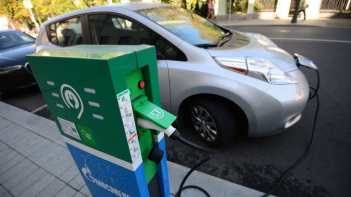 Владельцы электромобилей на Кубани смогут бесплатно пользоваться парковками