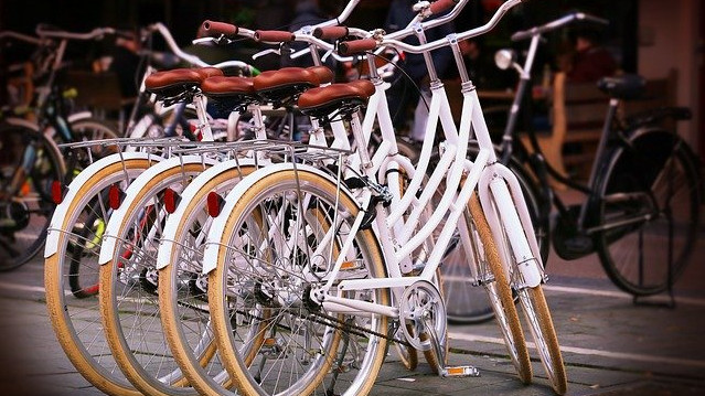 На Кубани ввели штрафы за незаконное размещение пунктов проката самокатов