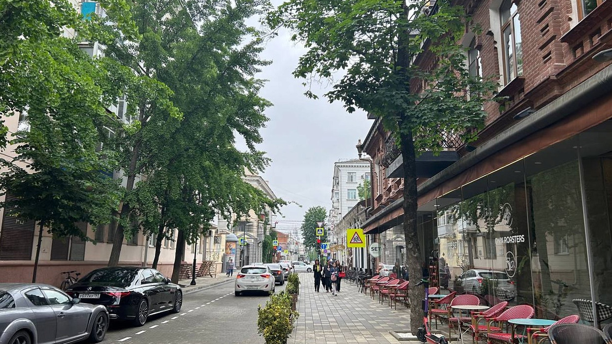 В центре Краснодара открыли для проезда обновленную улицу им. Чапаева