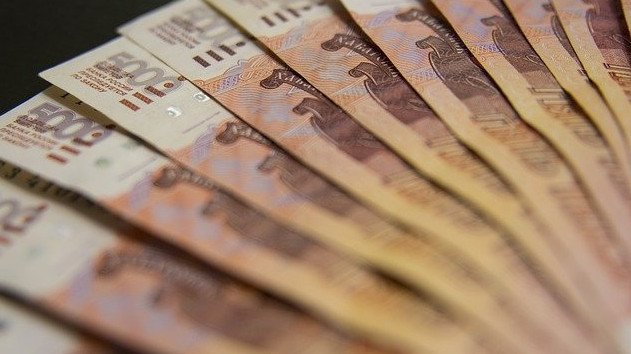 В Краснодарском крае средняя зарплата за год увеличилась на 7,9%