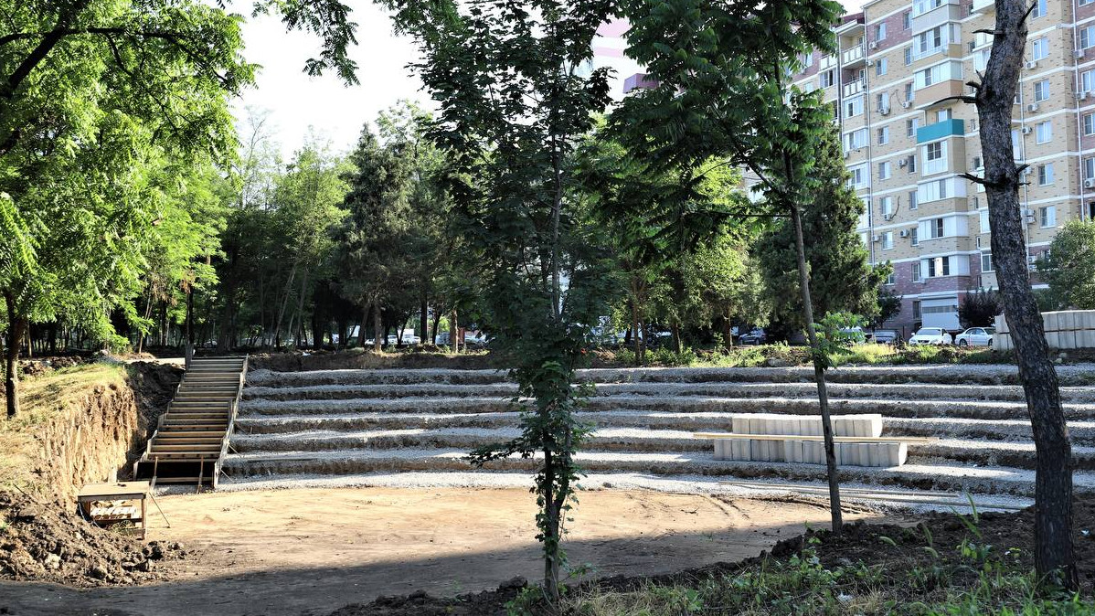 Благоустройство Николаевского бульвара в Краснодаре завершат в ноябре 2023 года
