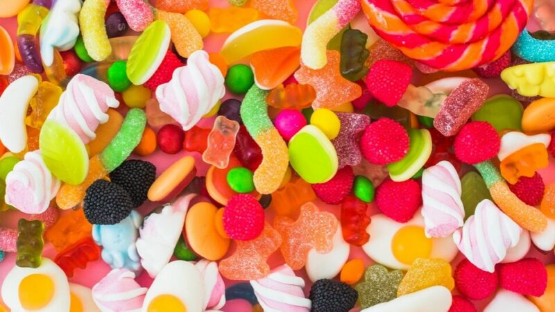 На Кубани за год сладкие новогодние подарки подорожали на 10%