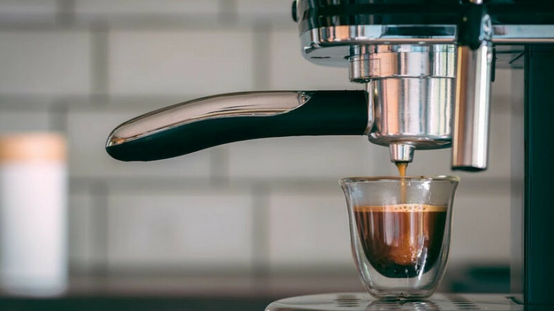 Заглянуть на кофе: как жительница Краснодара открыла кофейню в спальном районе