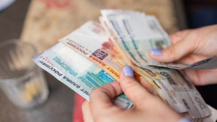 Минобрнауки назвали среднюю зарплату выпускников кубанских вузов
