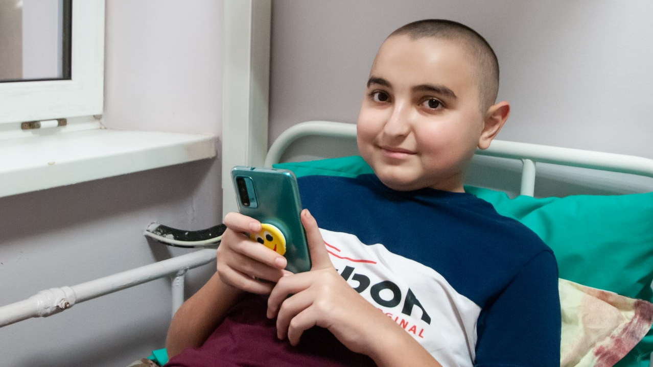 Русфонд собирает средства для помощи 14-летнему Расулу Хатамову
