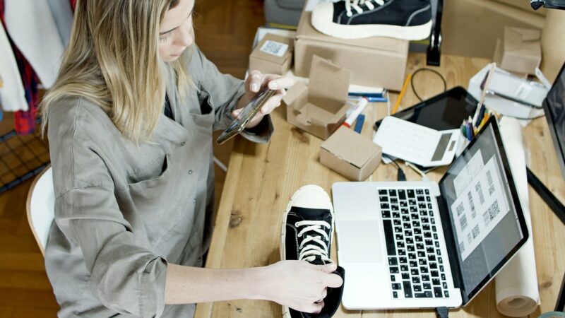 Битые сервизы и новые профессии: как кубанские предприниматели осваивают маркетплейсы