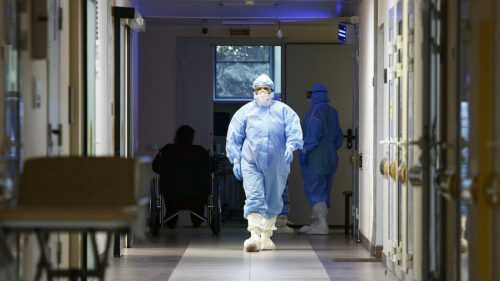 На Кубани впервые за два месяца выявили менее 230 случаев COVID-19