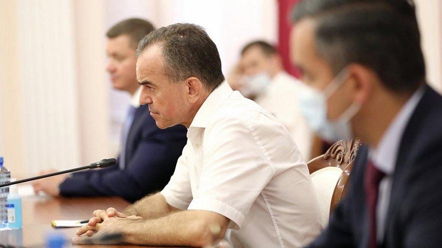 Глава Кубани прокомментировал ситуацию с разливом нефти в Новороссийске