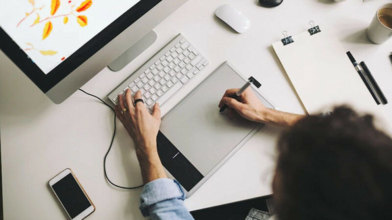 Дизайнер детских площадок и конструктор мебели: кому на Кубани готовы платить 200 тыс. рублей