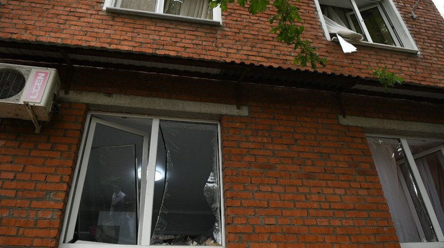Власти Краснодара окажут помощь жителям пострадавших из-за хлопка домов