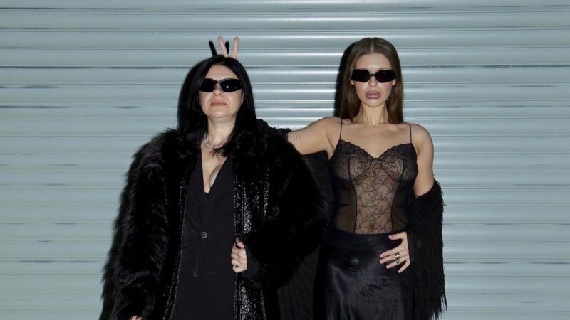 Притягивать взгляды: как мать и дочь из Краснодара создали провокационный бренд одежды