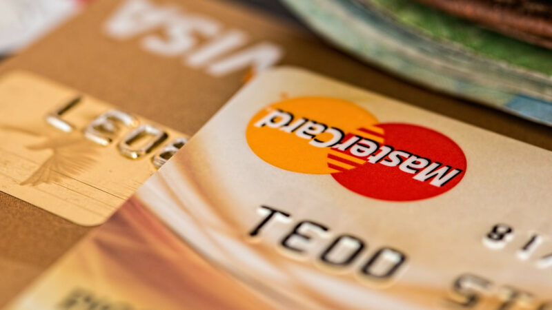 На Кубани в I полугодии 2021 года выдача кредитных карт выросла на 40%