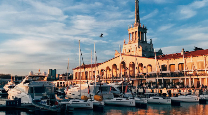 Сочи предложили исключить из программы туристического кешбэка