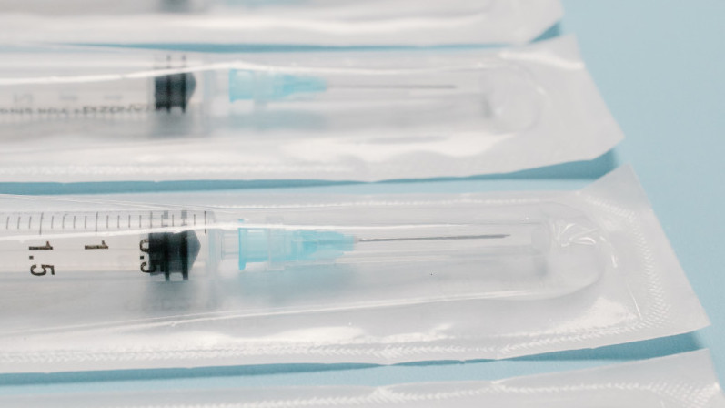 Прокуратура и полиция Краснодара выясняют обстоятельства инцидента с выброшенной вакциной