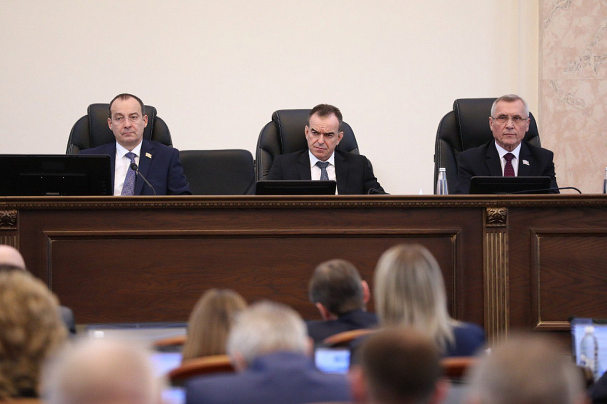 На Кубани на повышение зарплат бюджетникам в 2023 году дополнительно направят 1,2 млрд рублей