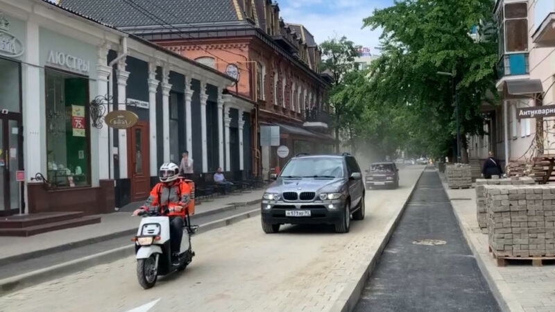 В Краснодаре улицу им. Чапаева открыли после ремонта