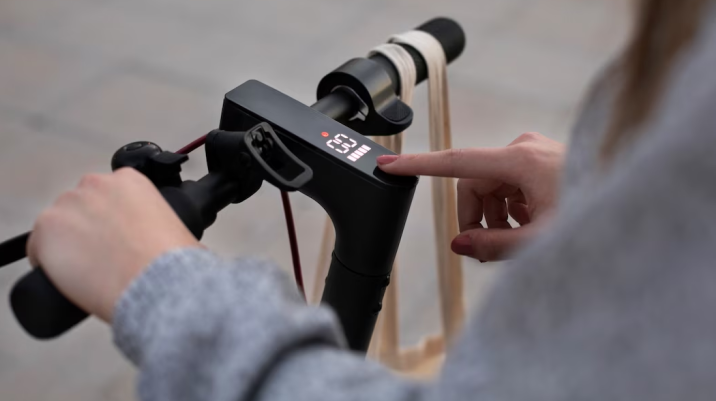 Еще в двух районах Сочи запретят прокат электросамокатов