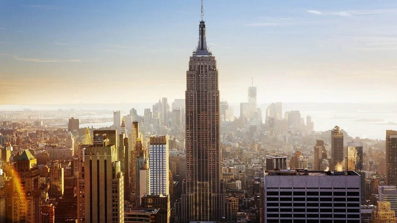 Самая дорогая сделка по покупке недвижимости: куплены две квартиры в небоскребе неподалеку от Манхэттена