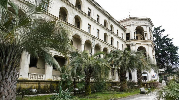 На ПМЭФ-2022 подписали соглашение о реконструкции санатория «Волна» и пансионата «Кристалл» в Сочи за 24 млрд рублей