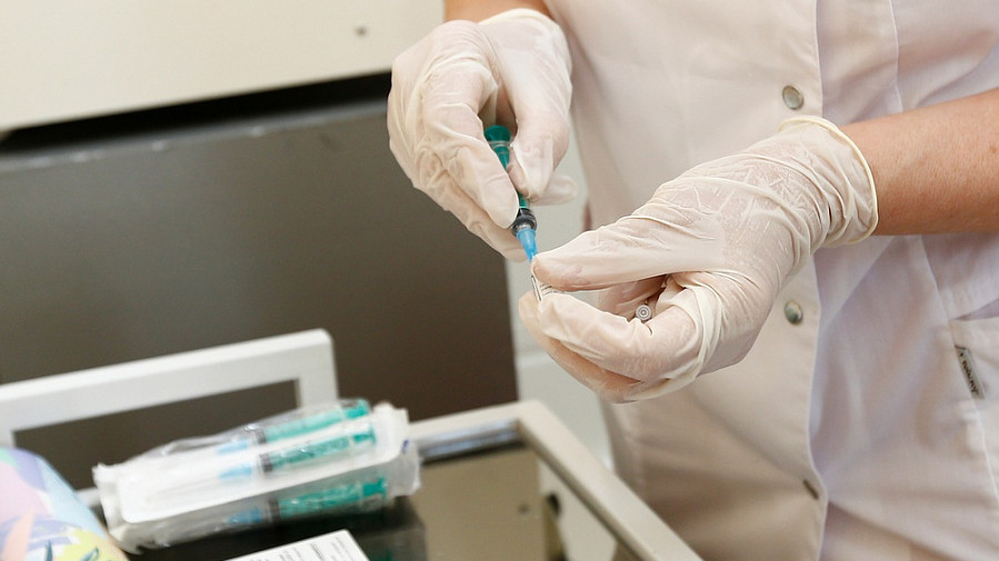 В Краснодаре от COVID-19 вакцинировали 44% взрослого населения