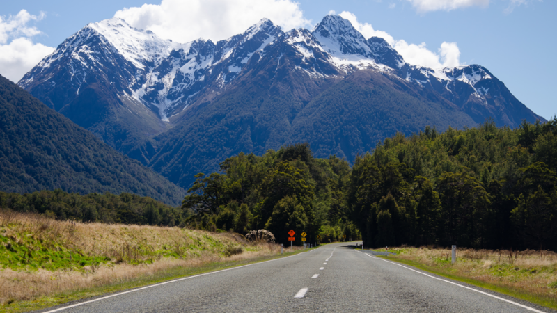 Строительство дороги между «Архызом» и «Красной Поляной» оценили в 200 млрд рублей