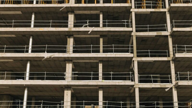 Ростовский долгострой на Гвардейской площади обрел московского собственника