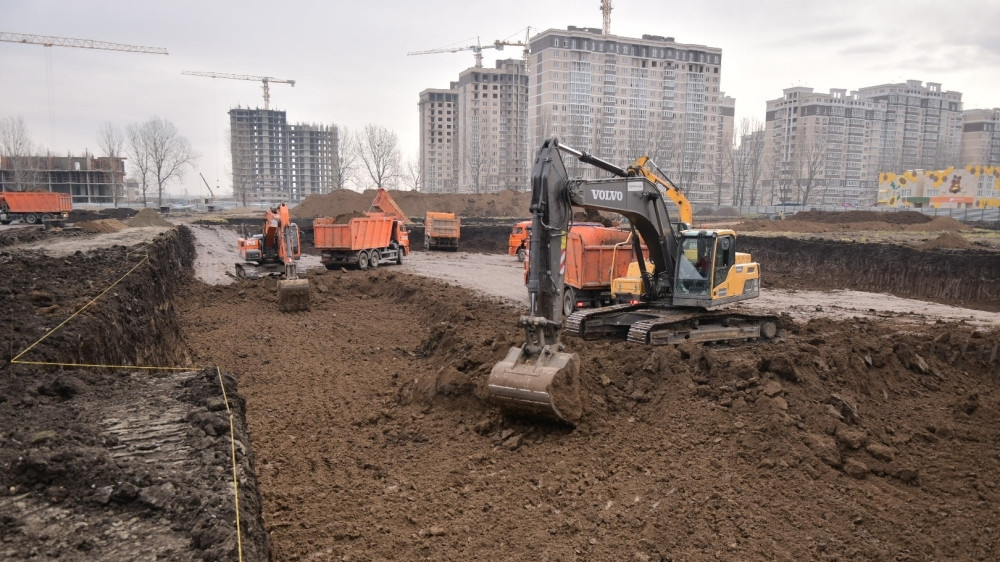 В Краснодаре в районе Западного Обхода началось строительство школы на 1,5 тыс. мест