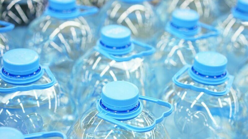 На Дону производство воды в 4 кв. 2023 г выросло почти на четверть