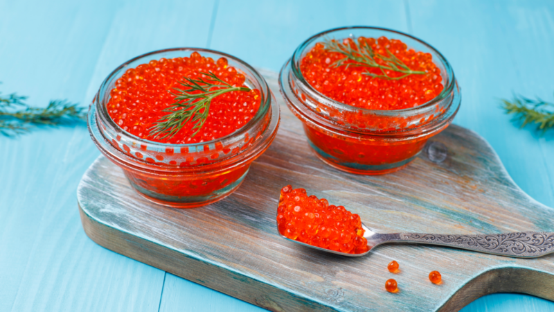 На Кубани производство структурированной лососевой икры в 2023 г. сократилось вдвое